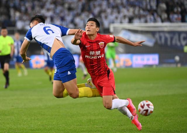 津门虎主场险吃下上海海港 5轮不败显黑马本色