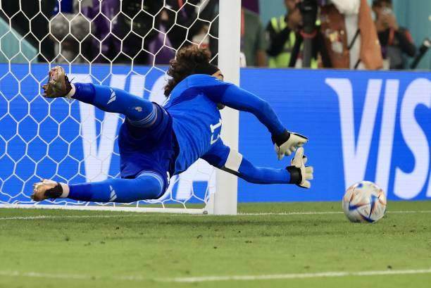 优直播中文网-力拒点球只手遮天！“墨西哥吴镇宇”专为世界杯而生