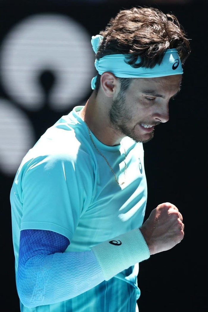 优直播官网-穆塞蒂全八强难耐德约，辛纳速胜同胞会师球王|巴金|八分之一决赛|洛伦佐·穆塞蒂|扬尼克-辛纳|弗里茨_新浪体育_新浪新闻